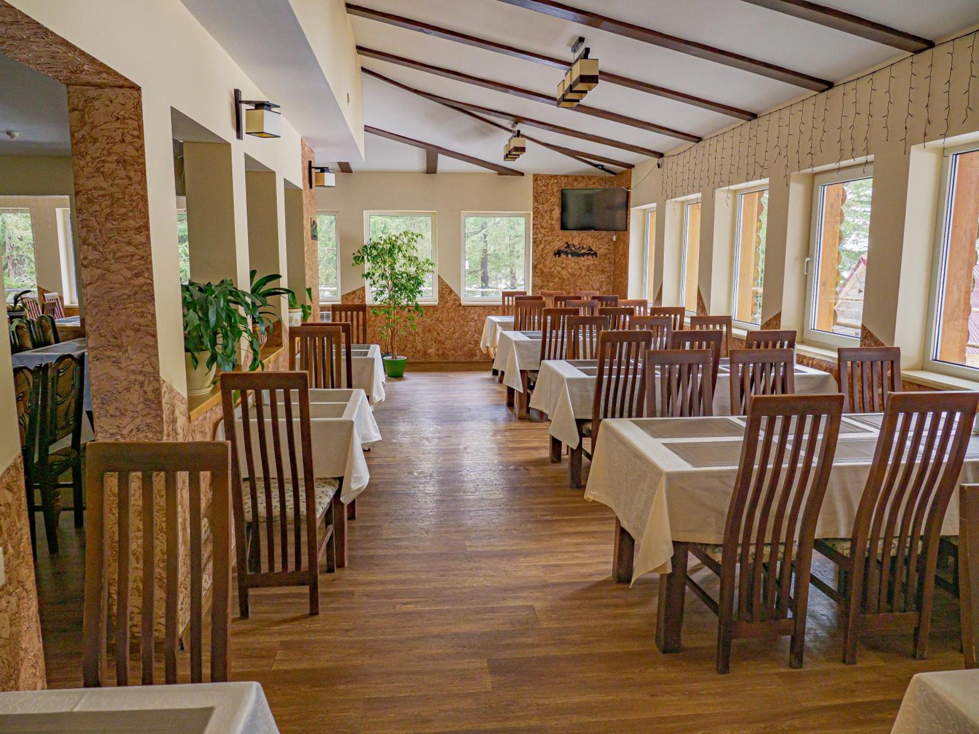 Hotel Оаза Dragobrat Esterno foto