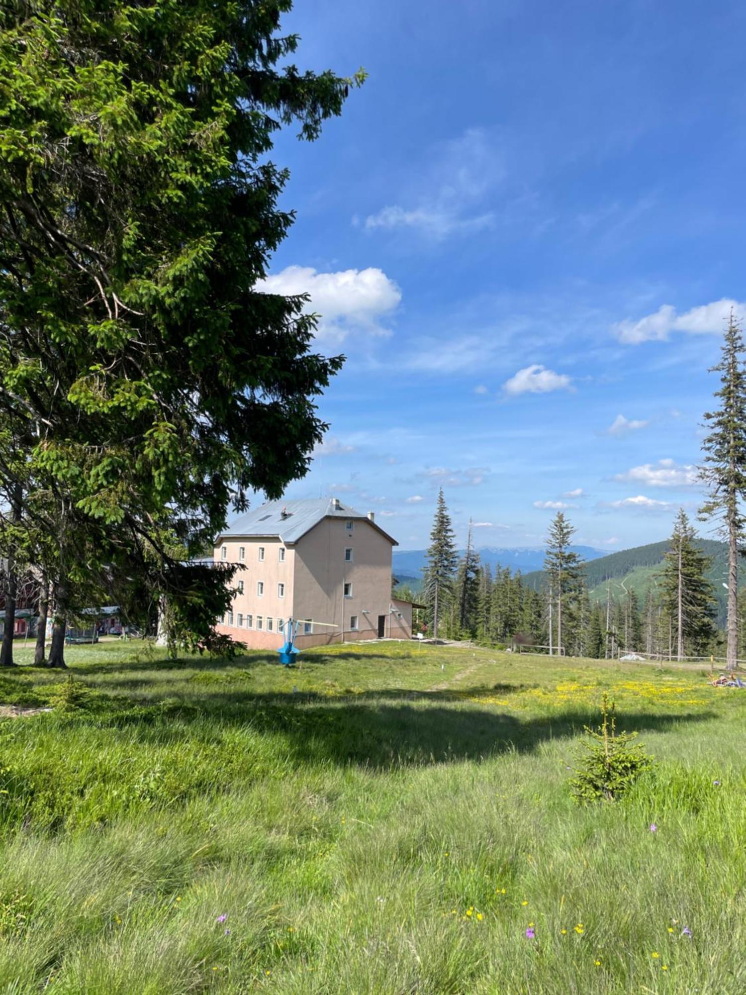 Hotel Оаза Dragobrat Esterno foto